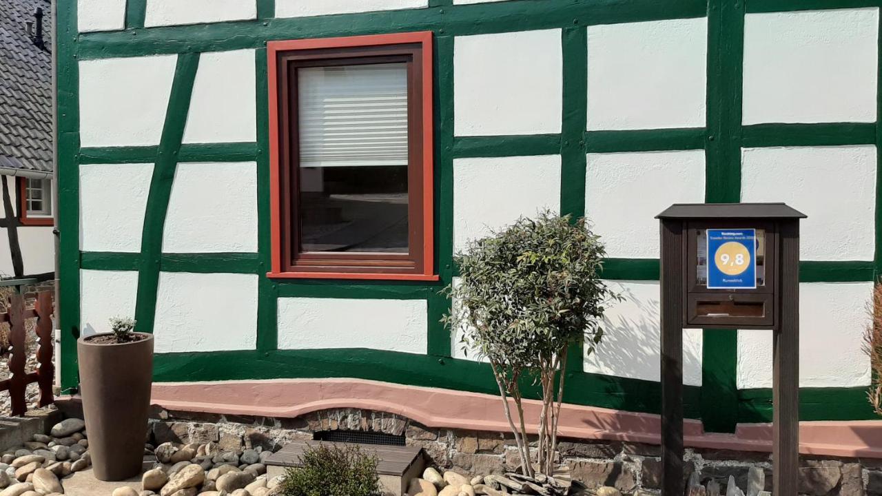 Ferienwohnungen Rurseeblick Einruhr Exterior photo